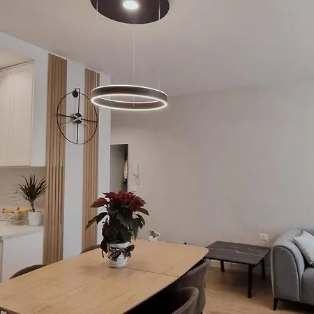 Gorgeous Flat Τίρανα